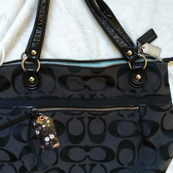 Coach purse black with dust bag 😍 - Picture 9 of 9